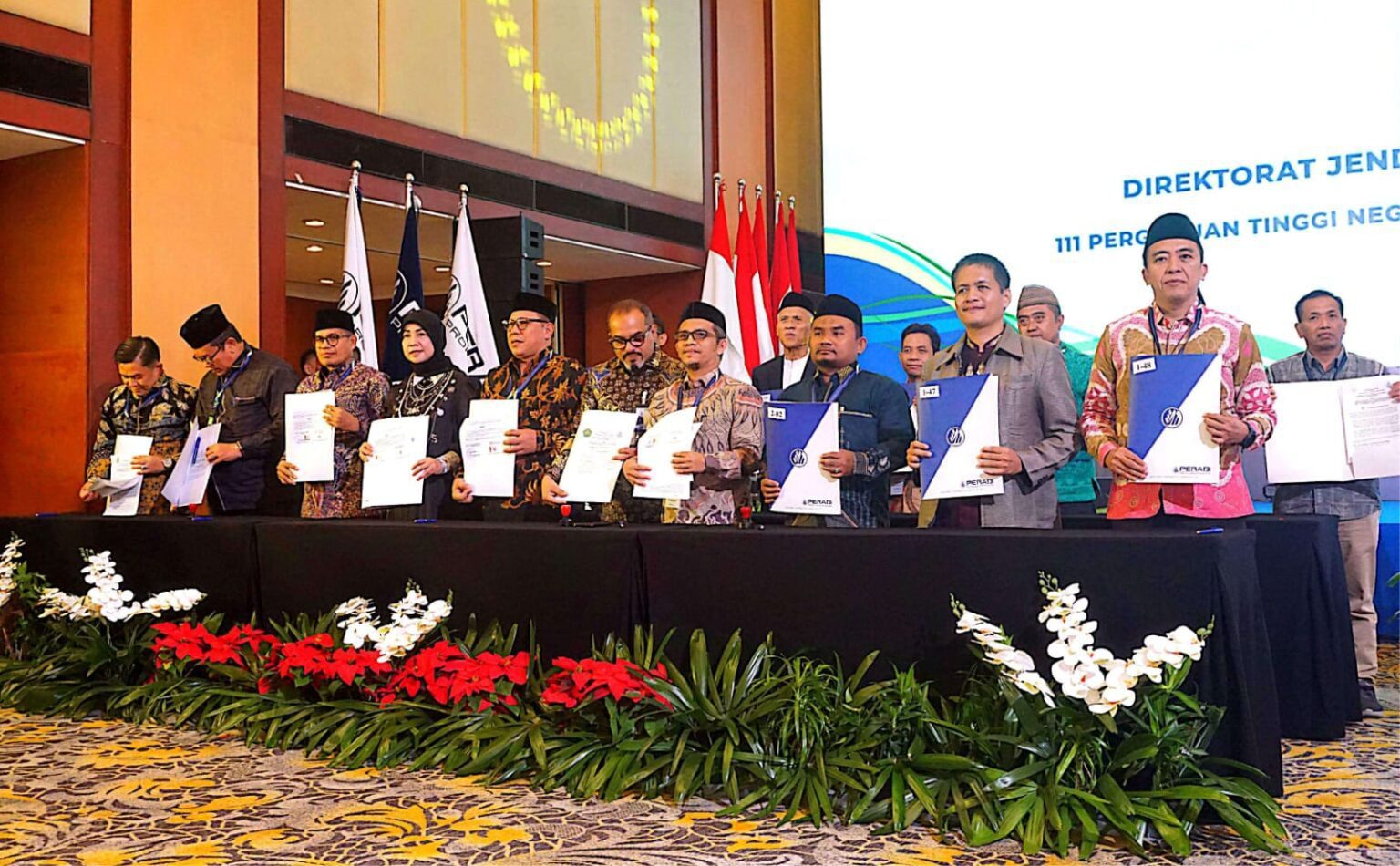 Perkuat Pendidikan Hukum, Universitas KH. Abdul Chalim Jalin Kerja Sama dengan PERADI Profesional, UI, dan Kemenag